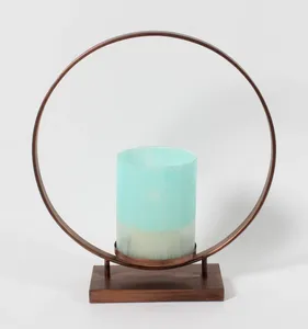Candelabro Contemporáneo Hecho a Mano con Diseño Artístico de Metal Forjado, Portavelas de Estilo Antiguo para Decoración Clásica del Hogar - Product Image 1