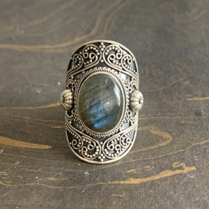 Chunky <b>Labradorite</b> Fashion <b>Ring</b> 16.4 Grams - Product Image 1