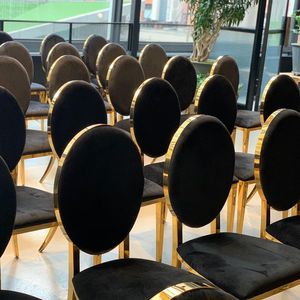 Chaises de salle à manger empilables <span class=keywords><strong>en</strong></span> acier inoxydable moderne <span class=keywords><strong>noir</strong></span> avec revêtement <span class=keywords><strong>en</strong></span> <span class=keywords><strong>tissu</strong></span> PU pour hôtel, villa, salon, usage extérieur, personnalisables - Product Image 1