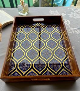 Plateau en bois imprimé coloré pour fête d'anniversaire, idéal pour la présentation de gâteaux et de friandises, vente en gros, fourniture de plateaux de service - Product Image 6