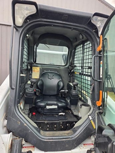 Cargadora Compacta S595 2018 con Cabina Cerrada, Máquina de Construcción de Alto Rendimiento - Product Image 6