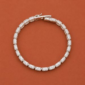 Pulsera de tenis de lujo para mujer de plata 925 con moissanita, corte esmeralda, engaste de halo y bisel, chapada en rodio, joyería geométrica para boda - Product Image 2