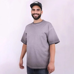 Conjunto de Camiseta y Pantalones Cortos con Cuello Redondo y Logo Personalizado al por Mayor, Unisex, Lavado, Estilo Vintage, de Alta Calidad, Conjunto Combinado Personalizado - Product Image 3