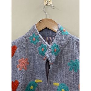 Chaqueta de Invierno de Algodón con Bordado Floral para Mujer, Cuello Mandarín, Manga Larga, Frente Abierto, Diseño Hecho a Mano - Product Image 2