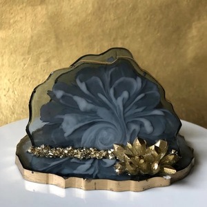 Creative Design Acacia Wood & Green Resin Round Shape Napkin Holder <b>Wedding</b> Decor Resin Creative Design Wooden <b>Tissue</b> Holder - Product Image 1