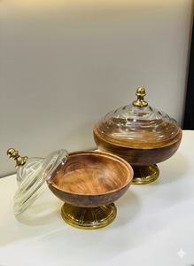 Tazón de madera clásico para la disposición tradicional de la mesa de comedor que combina el diseño hereditario con un material de madera duradero. - Product Image 6