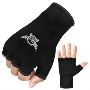 Gants intérieurs de boxe confortables sur mesure de haute qualité avec bandages en coton et élasthanne pour l'entraînement MMA, couleur et logo personnalisés - Product Image 4