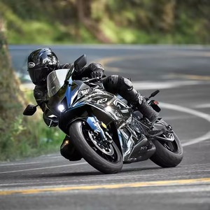 ยามาฮ่า YZF-R7 ปี 2022 รถจักรยานยนต์สปอร์ต 689 ซีซี |   มอเตอร์ไซค์ซูเปอร์สปอร์ตขนาดกลาง |   ABS |   ประสิทธิภาพน้ำหนักเบา |   ขายส่งและส่งออก - Product Image 2