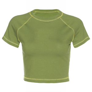 Camiseta de Manga Corta para Hombre, Negra, Cuello Redondo, Tejido de Punto, Ribete en Contraste, Corte Regular, Color Sólido - Product Image 4