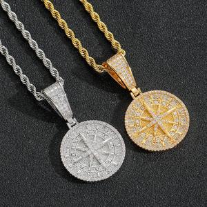 Collier pendentif boussole hip-hop serti de diamants pour hommes et femmes, bijoux de mode - Product Image 1