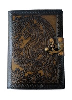 Celtique Antique Grand Dragon En Relief Charbon De Bois En Cuir Véritable Couverture Rigide Carnet Vierge Deckle Bord Papiers En Laiton Antique C-Lock