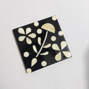 Juego de Posavasos de Yute Natural Hechos a Mano con Centro Negro, Posavasos Redondos Rústicos para Decoración de Mesa de Comedor y Mesa de Café - Product Image 6