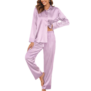 Ensemble de pyjama en satin pour femmes, manches longues, rayé, boutonné, vêtements de nuit classiques, longueur intégrale, confortable et doux, vêtements de détente - Product Image 1