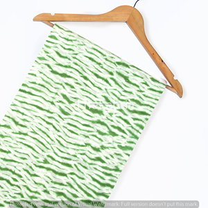 Tissu de coton Shibori vert clair fait à la main Tie-Dye pour la décoration intérieure pour l'artisanat sacs rideaux couvre voitures léger pour les garçons - Product Image 5