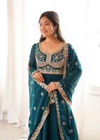 Ensemble Anarkali pour femme en Georgette à motifs floraux avec broderie sequinée devant et derrière, et pantalon en micro-coton, coupe classique, prêt-à-porter HTU 68