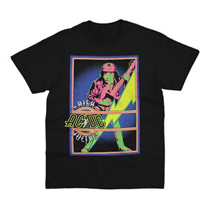 Camiseta DTF a la moda con detalles de estampado nítidos, tela transpirable y colores resistentes a la decoloración, perfecta para atuendos casuales modernos. - Product Image 1