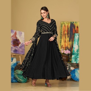 Costume Anarkali noir abordable pour femme, manches 3/4, en crêpe de georgette extensible, séchage rapide, semi-couture, idéal pour les fêtes et mariages - Product Image 1