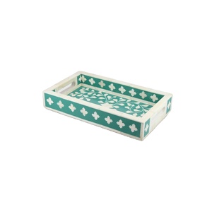 Plateau de service carré en bois incrusté de taille personnalisée avec dattes en résine Design hexagonal Qualité supérieure pour le service à l'hôtel et à la nourriture - Product Image 1