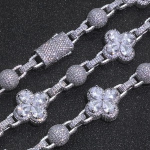 Pulsera de Perlas de Agua Dulce con Eslabones de Flor de Trébol, Chapada en Rodio, Estilo Hip Hop, Lujosa y Moderna para Hombre - Product Image 2