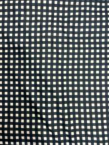 Tissu en coton biologique léger imprimé à carreaux indiens écologiques pour sacs, rideaux, vêtements de sport, artisanat et couvertures - Product Image 2