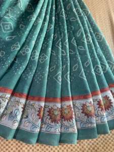 Sari en lin traditionnel avec un magnifique motif Bandhani et un chemisier Kalamkari pour l'occasion Diwali - Product Image 2