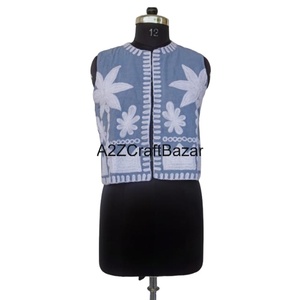 Blouson Bomber Unisexe en Coton Tissé Respirant Imprimé Floral Suzani Fait Main, Automne Hiver, Boutons Brodés sur le Devant - Product Image 1