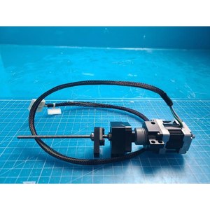 Motor paso a paso de 5 fases ORIENTAL MOTOR PK523B usado como pieza de repuesto para equipos de semiconductores Legacy - Product Image 2
