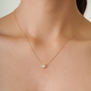 Collar con Colgante de Diamante Natural Corte Marquesa Minimalista y Brillante en Oro Amarillo Sólido de 14K, Joyería para Uso Diario - Product Image 4