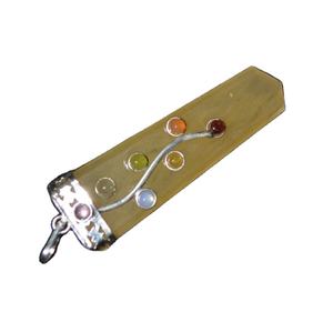 Colgante de Ágata Dorada con Diseño de Flor y Chakra, Tallado y Grabado, Arte Feng Shui Coleccionable - Product Image 1