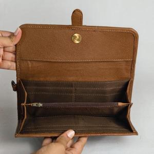 Portefeuille court pour femme en cuir véritable fait main avec boucle à motif de peau de vache, style vintage, pour usage quotidien - Product Image 3