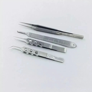 Kit de forceps d'extraction pour la restauration capillaire avec plateau à instruments, ensemble d'outils de précision pour l'implantation folliculaire et les procédures chirurgicales - Product Image 1