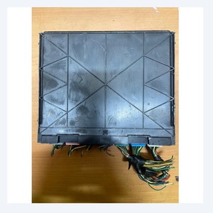 Module de commande de carrosserie (BCM) / Unité de commande moteur (ECU) compatible avec Chevrolet Equinox 2.4L, référence OEM 13577850, fabriqué par Chevrolet - Product Image 2