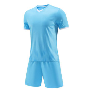 Derniers modèles d'uniformes de football pour adultes, respirants, couleur unie, couleur et logo personnalisés, service OEM unisexe - Product Image 1