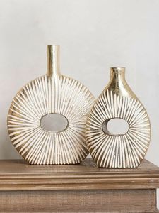 <b>Rustic</b> Metal Flower Vase Farmhouse Style Decorative Piece For Home Living Room <b>Table</b> Vintage Inspired Design - Product Image 6