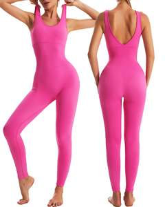 Mono de yoga de una pieza para chicas altas, con efecto fruncido en los glúteos, pantalones acampanados, ropa deportiva con logo personalizado - Product Image 1