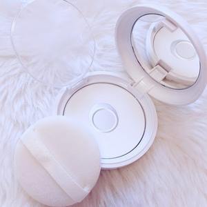 Suero de Belleza Ultra Hidratante en Polvo, Ceramida Japonesa de Alta Calidad, Polifenol de Melocotón, Acabado Mate Suave, Piel Radiante - Product Image 2