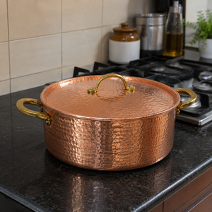 Olla de Cobre Martillado Artesanal con Tapa y Asas de Latón, 3.5L, para Cocinar y Servir, Utensilios de Cocina para Hotel, Restaurante y Catering - Product Image 4