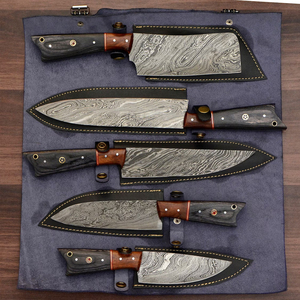 Ensemble de couteaux de chef faits à la main en acier Damas, conçus pour la viande, le poisson, les légumes, les fruits, les herbes, pour la cuisine professionnelle. - Product Image 6