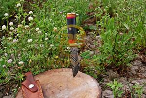 Couteau de chasse Damas de qualité supérieure avec manche en bois – Couteau de survie artisanal pour l'extérieur, cadeau pour homme - Product Image 3