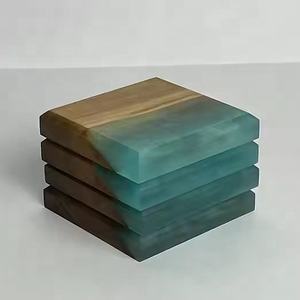 Vente directe en usine nouveauté sous-verre carré en bois d'acacia et en résine époxy au design unique pour un usage domestique tailles personnalisées disponibles - Product Image 1