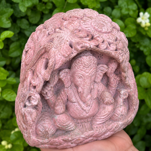 Statue de Ganesha en thulite rose sculptée à la main – Sculpture double face rare en pierre – Art hindou en pierre précieuse naturelle - Product Image 3