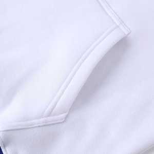 Sudadera de Cuello Redondo Raglán Zeta Phi Beta con Bordado Chenille, Ropa de Sororidad Griega, Sudadera Unisex de Algodón Premium - Product Image 4