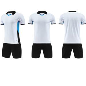 Ensemble d'uniformes de football rétro personnalisés pour hommes, fournis par l'usine, maillot en polyester à manches courtes anti-humidité pour clubs, équipes et supporters - Product Image 1