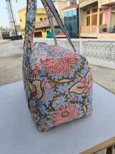 Wholesale Eco-Friendly Cotton Quilted Duffle <b>Bag</b> Large <b>Weekender</b> Travel Shoulder Women Stylish <b>Lady</b> Vintage ZIP Close Summer <b>Bag</b> - Product Image 2