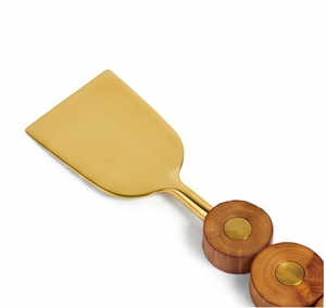 Elegante juego de cuchillos para queso y mantequilla de acero inoxidable dorado con mangos redondos de madera, cubiertos perfectos para uso doméstico y en la cocina. - Product Image 3