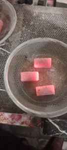 ถ่านกะลามะพร้าวอินโดนีเซียคุณภาพสูงสำหรับบุหรี่/ชิชา  ติดไฟนาน เถ้าต่ำ สีดำ บรรจุภัณฑ์ตามสั่ง แหล่งกำเนิด 2 - Product Image 6