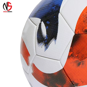 Balones de fútbol de fantasía a precios de mayoreo, personalizados, de Sialkot, Pakistán. Balones de fútbol Soulier de tamaño 5 y 4 para partidos oficiales. - Product Image 2