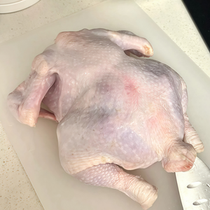 Pollo Halal Congelado de Exportación Premium, Cortes Sin Hueso, Sin Piel, Procesado y Limpio, Carne de Aves Rica en Proteínas para Venta al por Mayor Internacional - Product Image 1