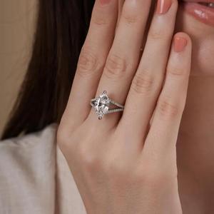 Anillo de compromiso con diamante talla marquesa, banda de boda de oro blanco con diseño dividido, elegante anillo de aniversario, joyería nupcial con halo, regalo de lujo - Product Image 2