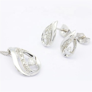 Pendentif Poire de Luxe en Or Blanc 18K 14K 9K avec Diamant Naturel Taille Ronde Brillante, Cadeau de Fiançailles, Parure de Bijoux Fins pour Femme - Product Image 4